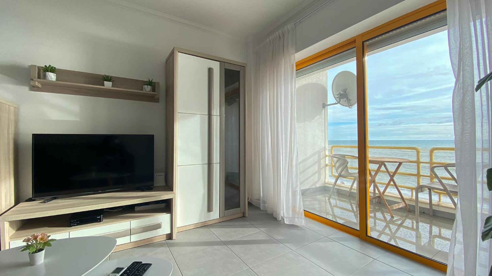 Quarteira Frente Praia II By Homeslow Rentals Eksteriør billede