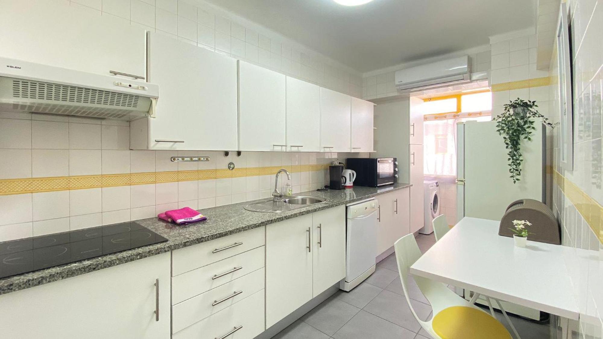 Quarteira Frente Praia II By Homeslow Rentals Eksteriør billede